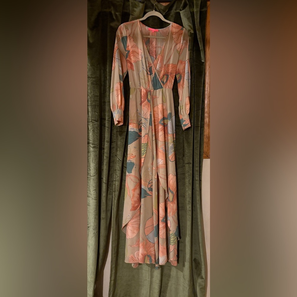 Long flowing dress elegant by XTAREN